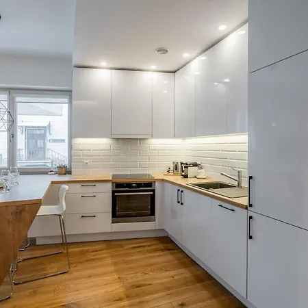 Domillion 1bdr Lovely With Parking &lift B9a4 * Wilna