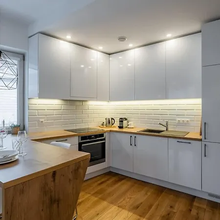 Domillion 1bdr Lovely With Parking &lift B9a4