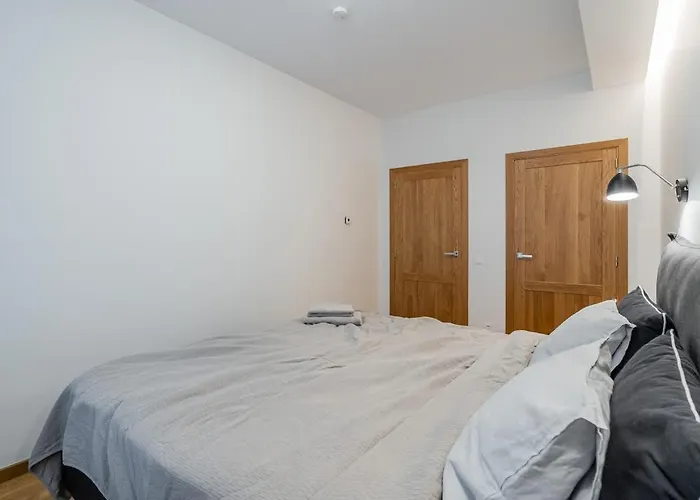 Apartament Domillion 1bdr Lovely With Parking &lift B9a4 *