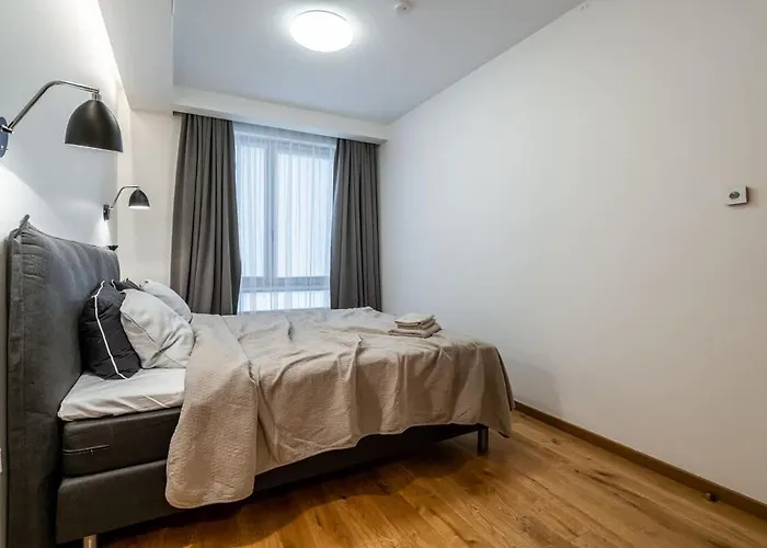 Domillion 1bdr Lovely With Parking &lift B9a4 Lejlighed *