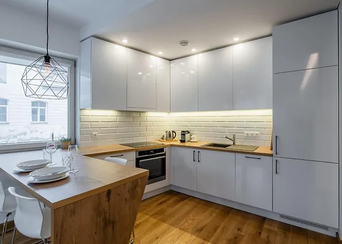 Domillion 1bdr Lovely With Parking &lift B9a4